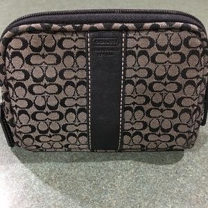 Coach Bags - Signature Black Coach Print Make-Up Case Coach Bags - Signature Black Coach Print Make-Up Case